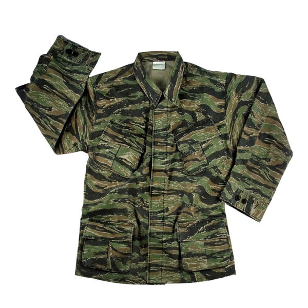 Tiger Stripe Tropical Combat Uniform 3rd Pattern Slant Pocket Fatigue Jacket Reproduction